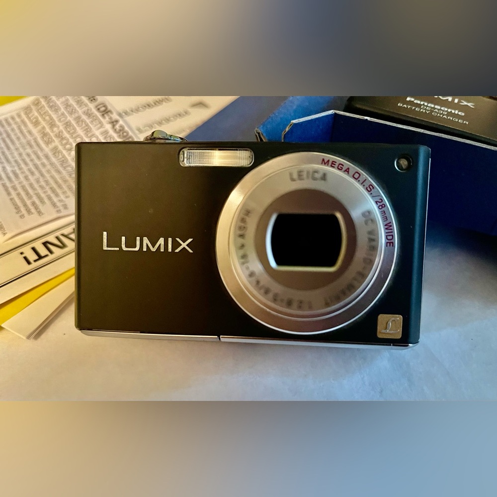 NIB! Leica Lens Panasonic Lumix FX33 DMC Silver Black Digital Camera - Picture 7 of 11